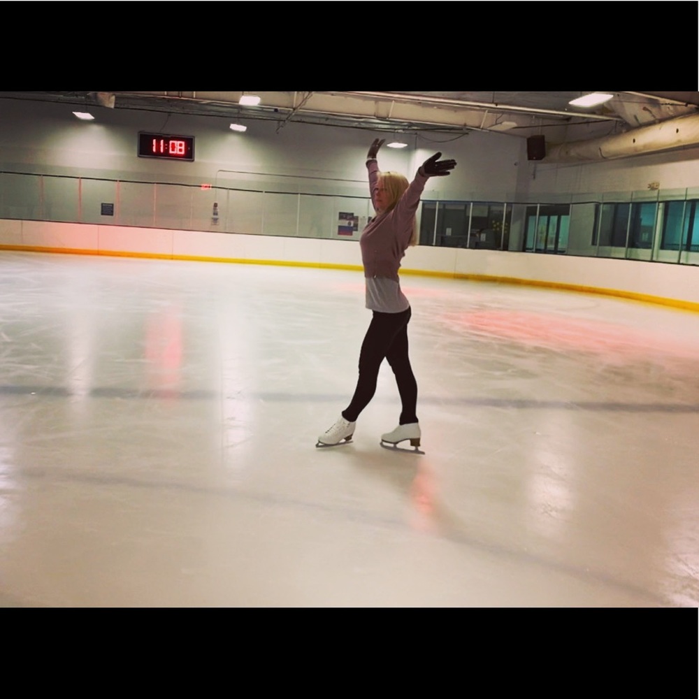 Meet your Posher, Larisa